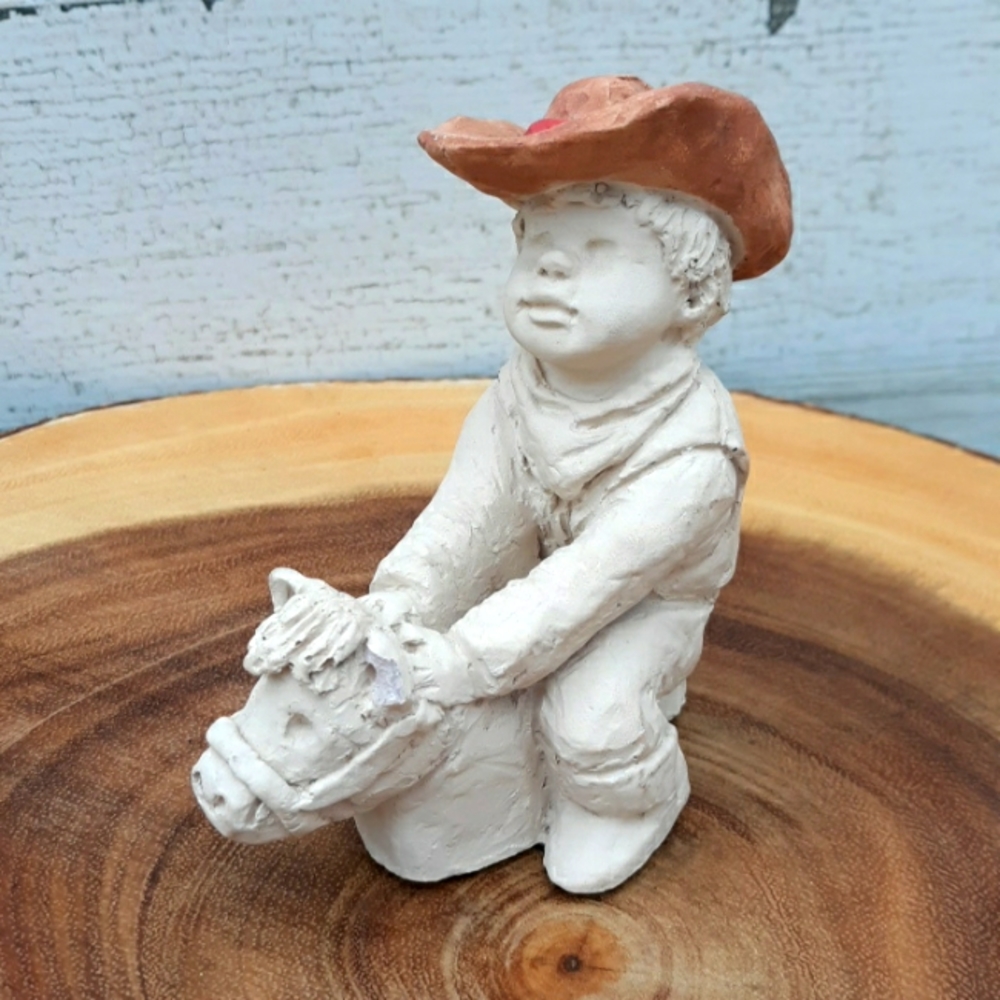 VTG EUC AUSTIN SCULPTURE